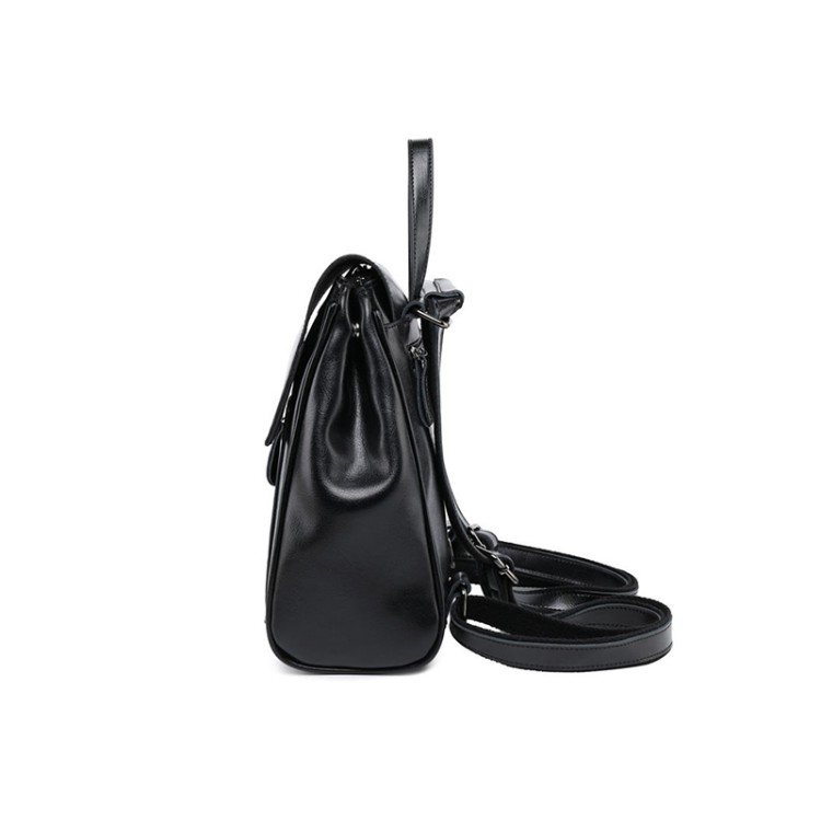 Classic and fashionable soft leather backpack