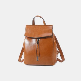 Elegant and comfortable waxed leather backpack