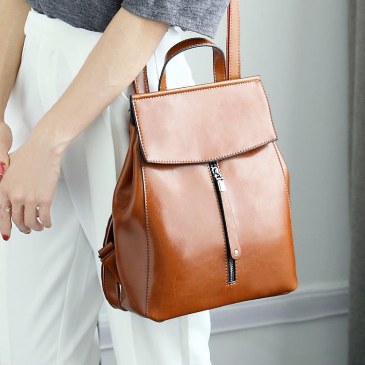 Elegant and comfortable waxed leather backpack