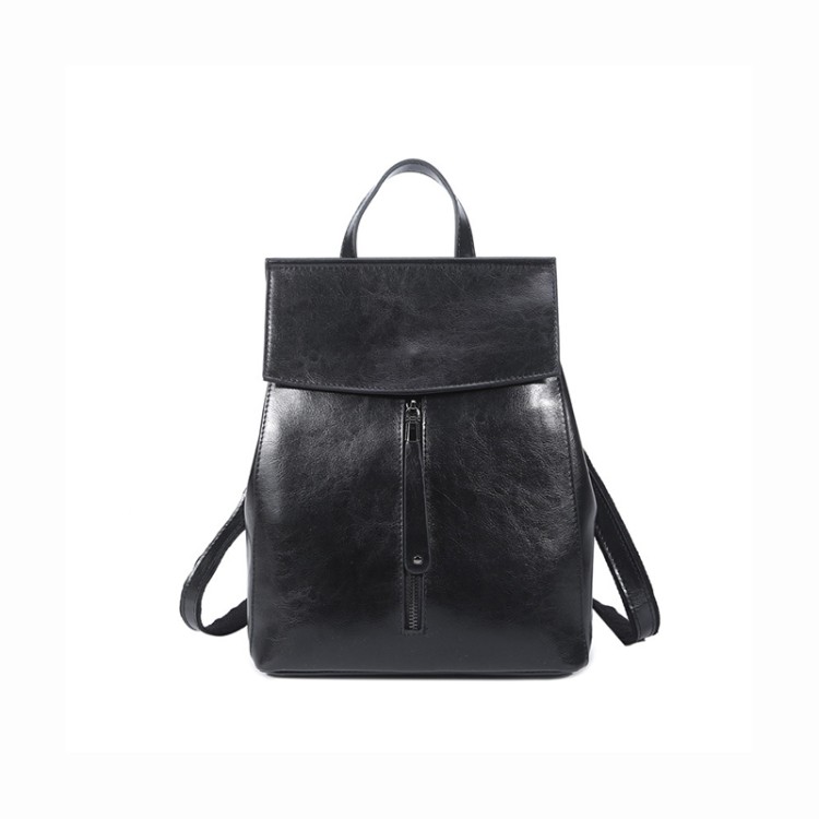 Elegant and comfortable waxed leather backpack