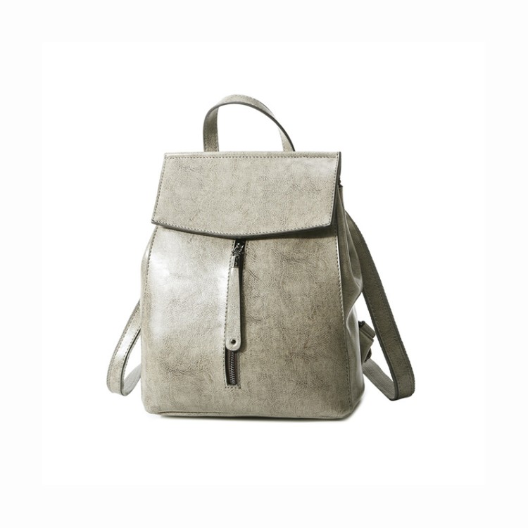 Elegant and comfortable waxed leather backpack