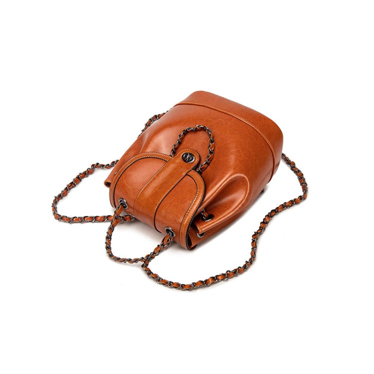 Elegant high-end chain clamshell backpack