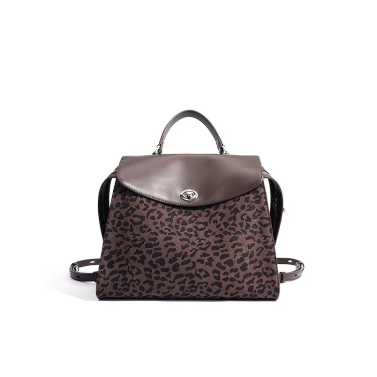 Simple and versatile large-capacity leather backpack