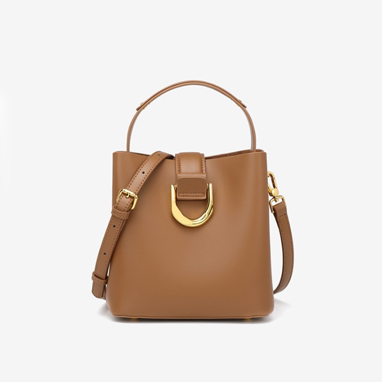 Luxurious lightweight soft leather handbag