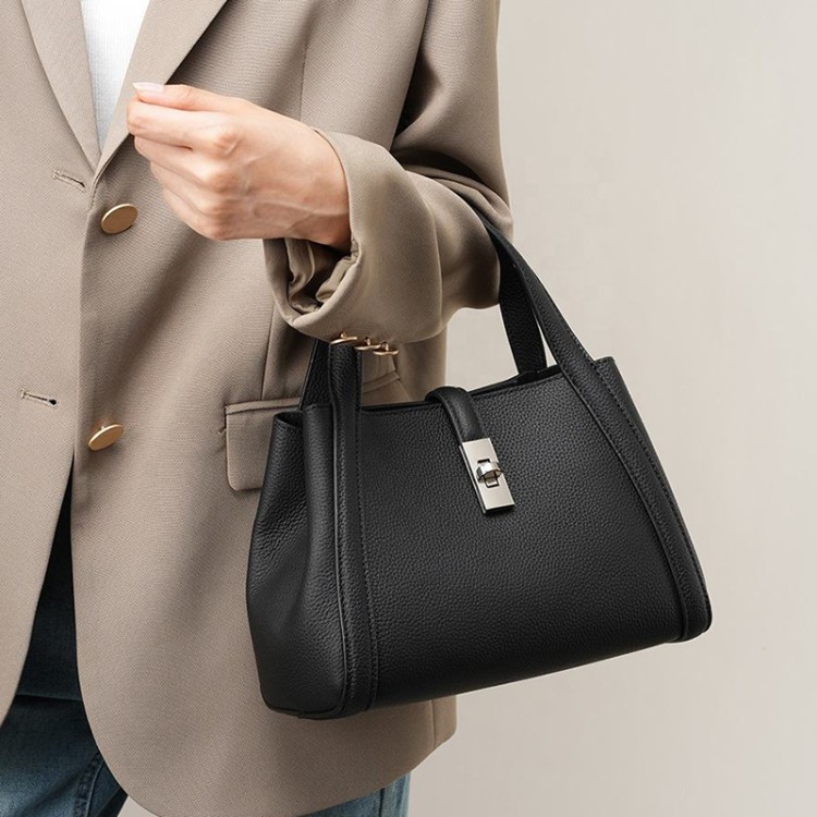 Fashion simple buckle leather handbag