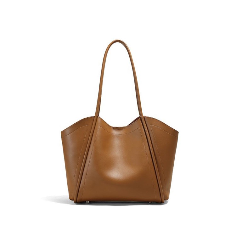 Smooth leather large capacity women's handbag