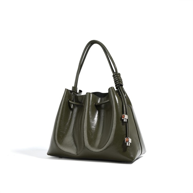 High-end smooth patent leather women's handbag