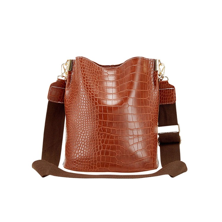 Crocodile pattern leather waterproof casual bag
