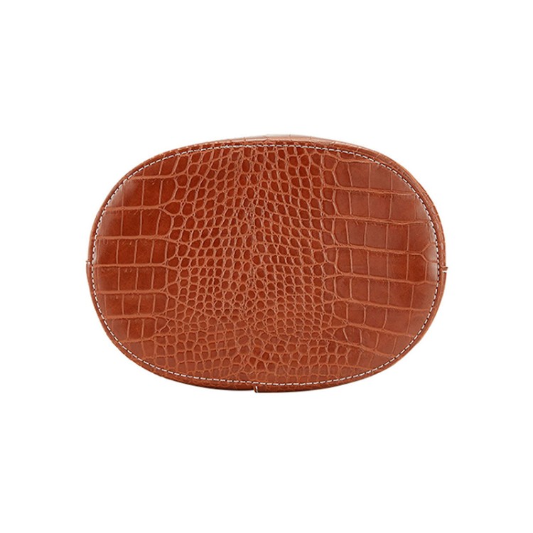 Crocodile pattern leather waterproof casual bag