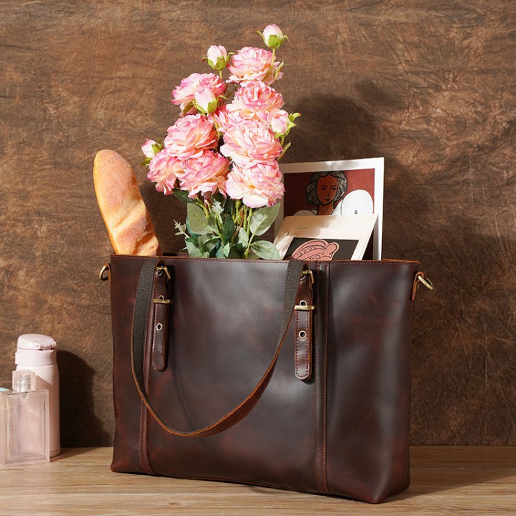 Vintage style leather women's casual bag