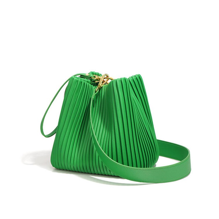 Women's large-capacity pleated leather shoulder bag