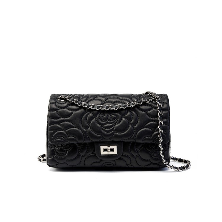 Women's floral quilted leather shoulder bag