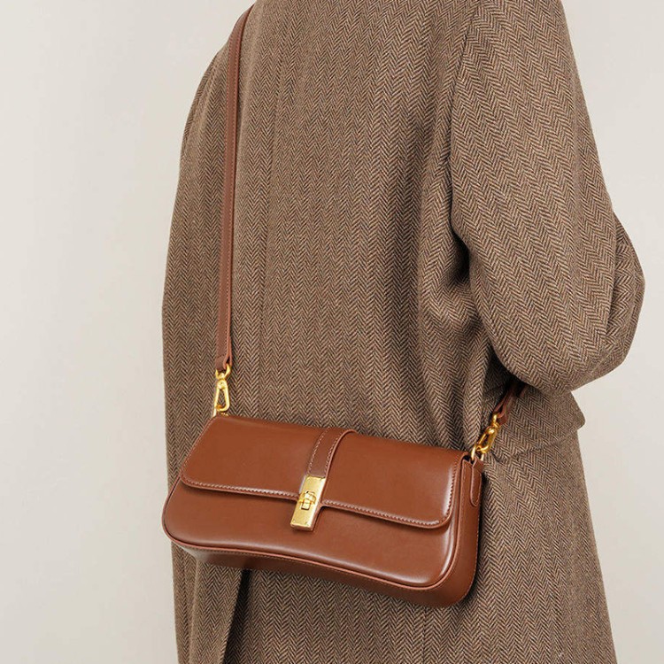 Elegant smooth leather women's shoulder bag