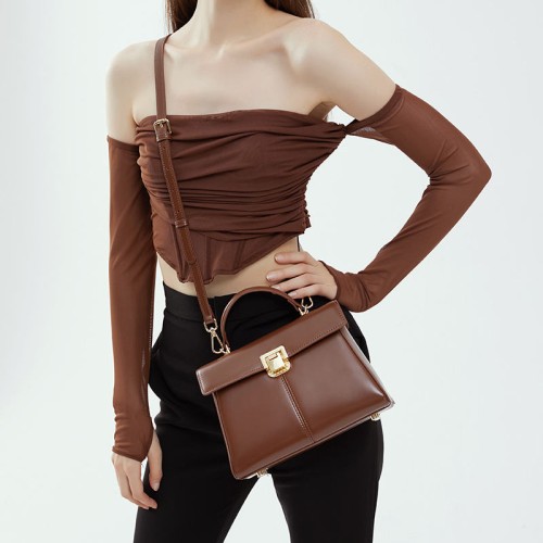 Exquisite smooth leather women's shoulder bag